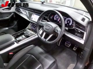 2021 AUDI Q7 55TFSI Quattro S Line photo 3