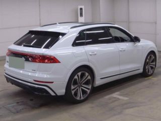 2021 AUDI Q8 55 TFSI Quattro S Line photo 2
