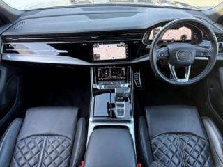 2023 AUDI Q8 55 TFSI Quattro S Line photo 2