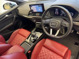 2022 AUDI SQ5 Base grade photo 2