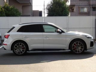 2021 AUDI SQ5 Base grade photo 3