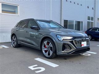2025 AUDI Q8 E-TRON Edition S Line ★ 4WD / Silence Package / Interior Package photo 2
