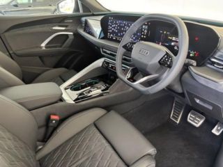 2025 AUDI SQ5 SPORTBACK Base grade photo 2