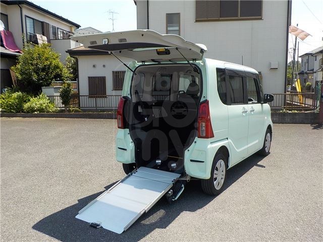 2021 DAIHATSU TANTO Sloper L Wheelchair Accessible Vehicle Rear Ramp (Tax Exempt)