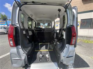 2021 DAIHATSU TANTO Slopper X "SAⅢ" wheelchair accessible vehicle, one owner. photo 2