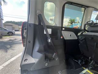 2021 DAIHATSU TANTO Slopper X "SAⅢ" wheelchair accessible vehicle, one owner. photo 4