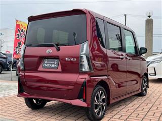 2024 DAIHATSU TANTO CUSTOM 660 Custom X / Heated front seats / Power sliding doors on both sides photo 5
