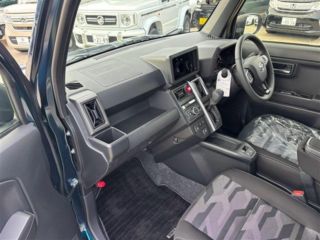 2025 DAIHATSU TAFT G Turbo Dark Chrome Venture photo 4