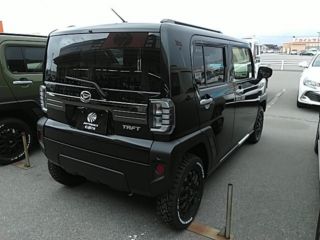 2025 DAIHATSU TAFT G 2WD photo 2