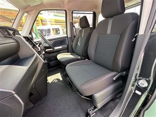 2023 DAIHATSU THOR 1.0 Custom G, Dual Power Sliding Doors, LED Headlights, UGP photo 3
