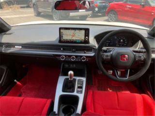 2023 HONDA CIVIC 2.0 One owner / Floor mats included photo 5