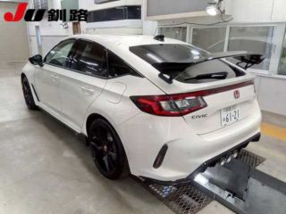 2026 HONDA CIVIC Type R Racing Black Package photo 2