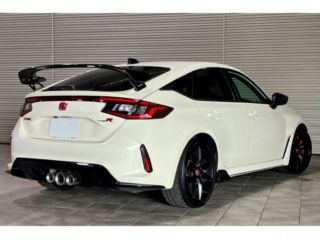 2023 HONDA CIVIC Type R 6-speed MT User trade-in photo 2