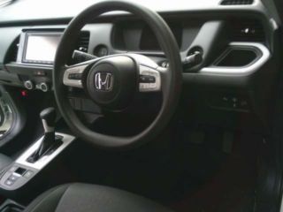 2021 HONDA FIT Basic (Honda Sensing) photo 3