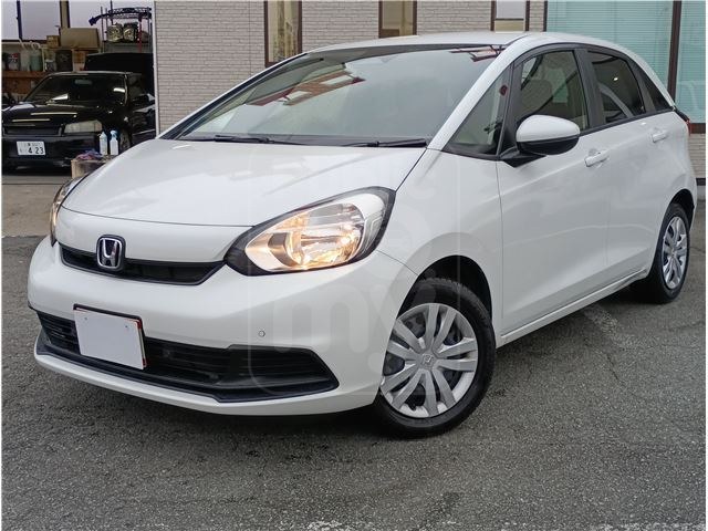 2024 HONDA FIT Basic model, non-smoking vehicle, Honda Sensing, navigation system, backup camera.