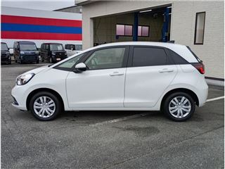 2024 HONDA FIT Basic model, non-smoking vehicle, Honda Sensing, automatic headlights. photo 4