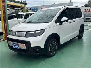 2026 HONDA FREED 1.5 Crosstar, registered, unused vehicle, with power sliding doors on both sides.