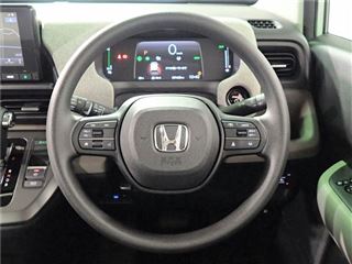 2025 HONDA FREED e:HEV Air ★One Owner★Genuine 8-inch Navigation System★Full Seg TV★Backup Camera★Dual Power Slides photo 4