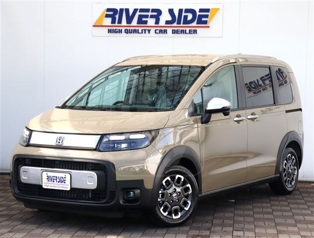 2026 HONDA FREED 1.5 e:HEV Crosstar