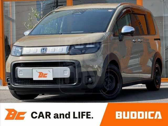 2024 HONDA FREED e_HEV Cross Star ★ Dual Power Slide ★ 8-inch Digital Display ★ Backup Camera ★