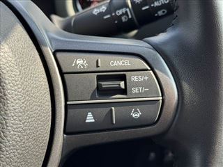 2024 HONDA FREED e_HEV Cross Star ★ Dual Power Slide ★ 8-inch Digital Display ★ Backup Camera ★ photo 5
