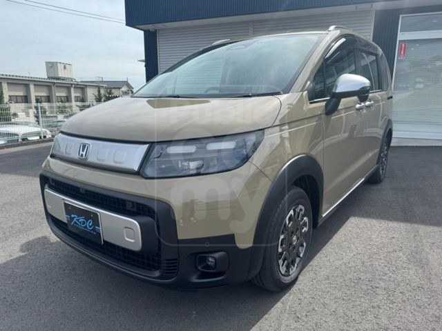 2025 HONDA FREED 1.5 e:HEV Crosstar 4WD