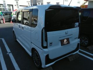 2024 HONDA N-BOX 660 CUSTOM Turbo 5-door DCVT 2WD 4-seater photo 2
