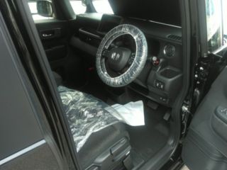 2025 HONDA N-BOX CUSTOM 2WD photo 3