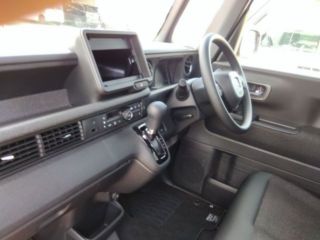 2025 HONDA N-BOX CUSTOM 2WD photo 3