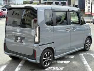 2024 HONDA N-BOX 660 CUSTOM 5-door DCVT 2WD 4-seater photo 2