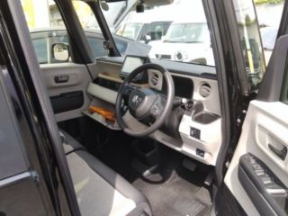2025 HONDA N-BOX 660cc, 5-door, DCVT, 2WD, 4-seater photo 3