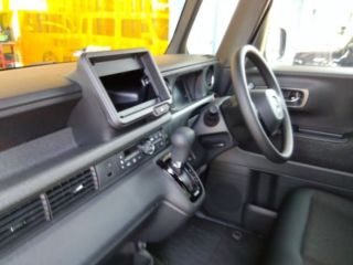 2025 HONDA N-BOX CUSTOM 4WD photo 3