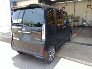 2025 HONDA N-BOX CUSTOM 4WD photo 2