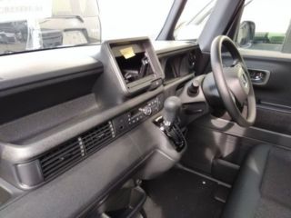 2025 HONDA N-BOX CUSTOM 4WD photo 3