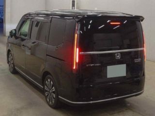 2024 HONDA STEPWAGON Spada Premium Line photo 2