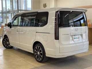 2025 HONDA STEPWAGON Spada Premium Line 4WD photo 2
