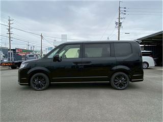 2025 HONDA STEPWAGON EHEV PL Black E photo 4