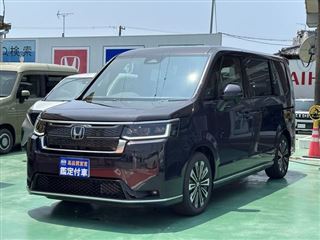2025 HONDA STEPWAGON 2.0 e:HEV Spada Premium Line with PSD on both sides. Registered, unused vehicle.