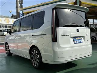 2025 HONDA STEPWAGON e:HEV Spada Premium Line, with power sliding doors on both sides photo 2