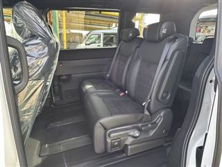 2025 HONDA STEPWAGON e:HEV Spada Premium Line, with power sliding doors on both sides photo 5