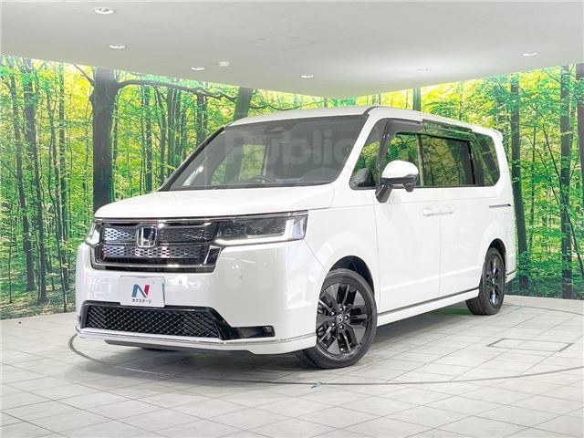 2025 HONDA STEPWAGON e:HEV Spada