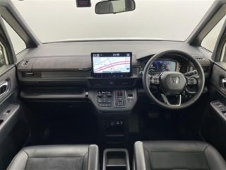 2025 HONDA STEPWAGON Spada eHEV Premium Line photo 4