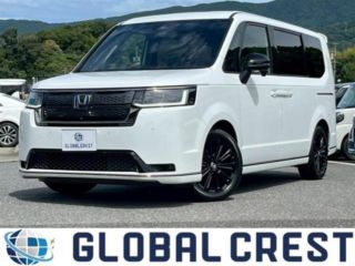 2025 HONDA STEPWAGON 2.0e: HEV Premium Line