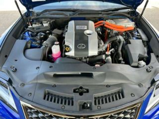 2023 LEXUS RC 300h F Sport photo 3