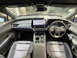 2025 LEXUS RX 350h Version L photo 3
