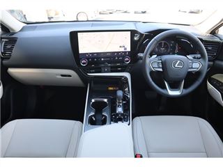 2025 LEXUS NX 350h Version L photo 3