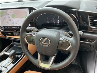 2024 LEXUS NX NX350h Version L photo 3