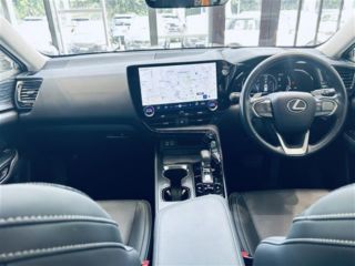 2021 LEXUS NX 350h Version L photo 4