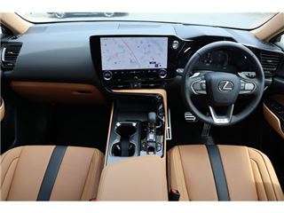 2025 LEXUS NX 350h F Sport 4WD photo 3