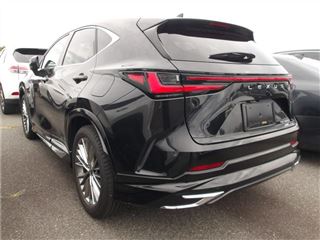 2023 LEXUS NX NX350h Version L 4WD photo 3